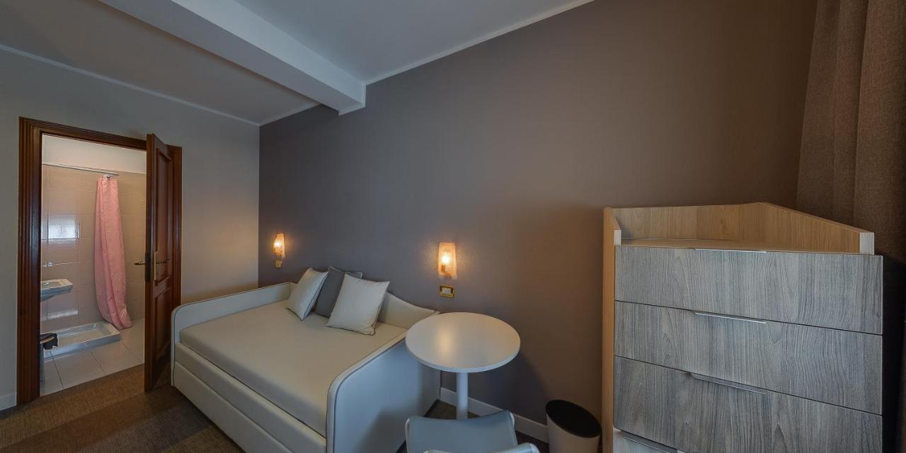 Hotel Europa Garda  Eksteriør billede