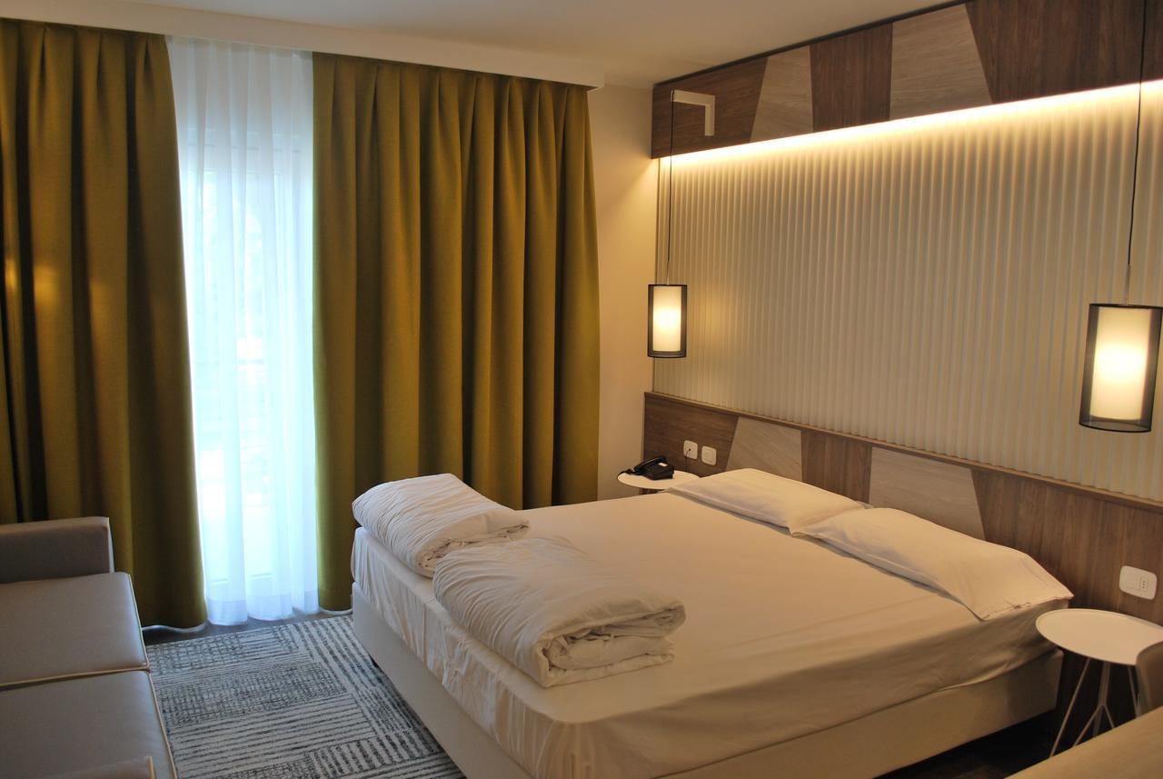 Hotel Europa Garda  Eksteriør billede