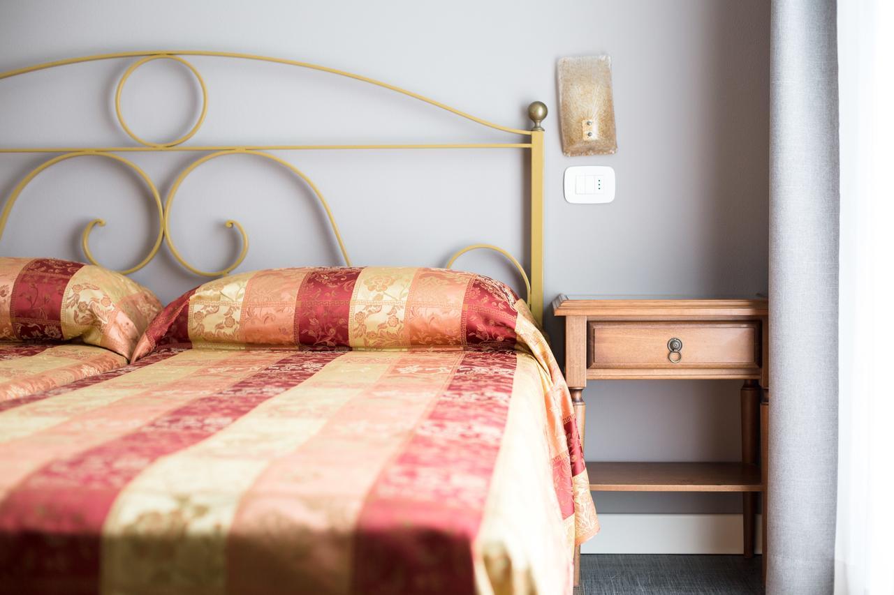 Hotel Europa Garda  Eksteriør billede