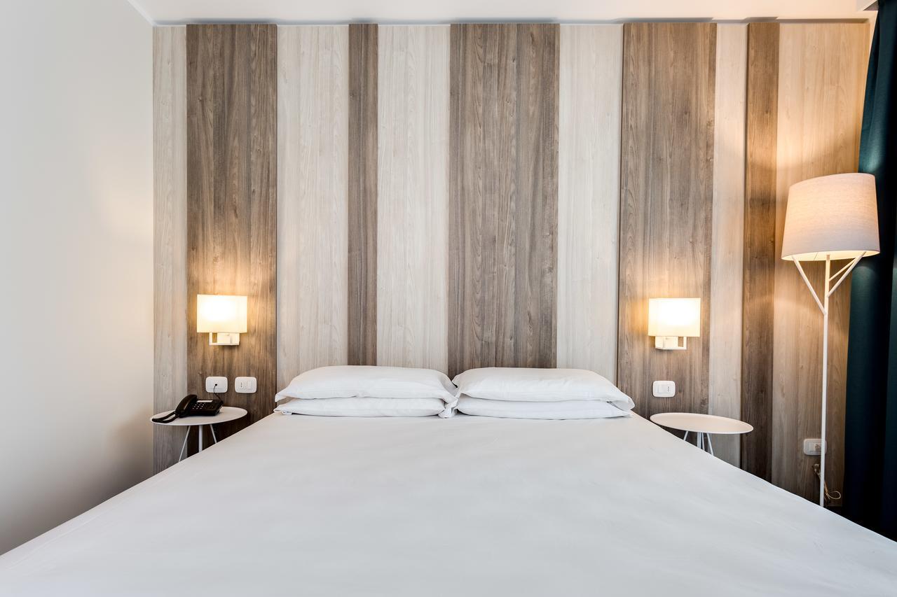 Hotel Europa Garda  Eksteriør billede