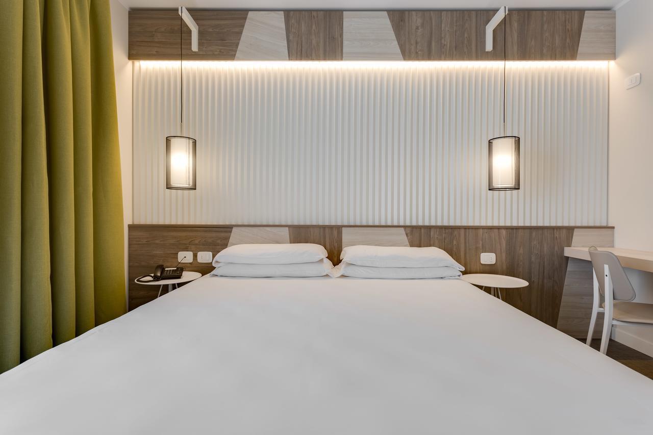 Hotel Europa Garda  Eksteriør billede